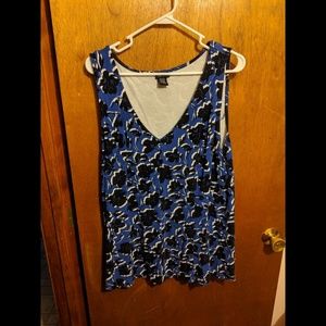 Floral pendulum tank top